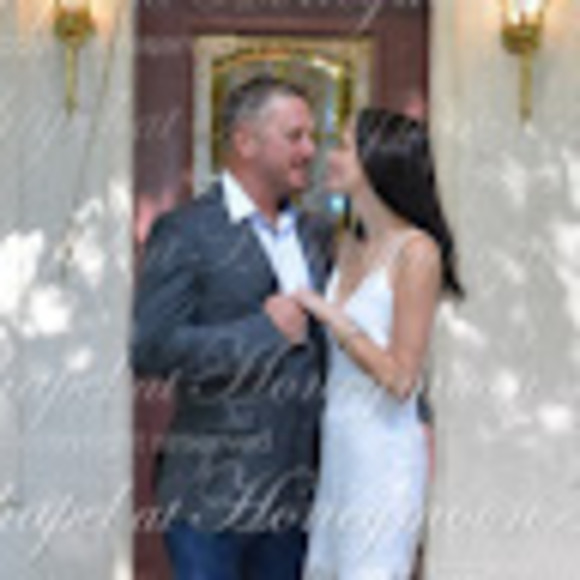 Meet your Posher, Crystal - Picture 1 of 2